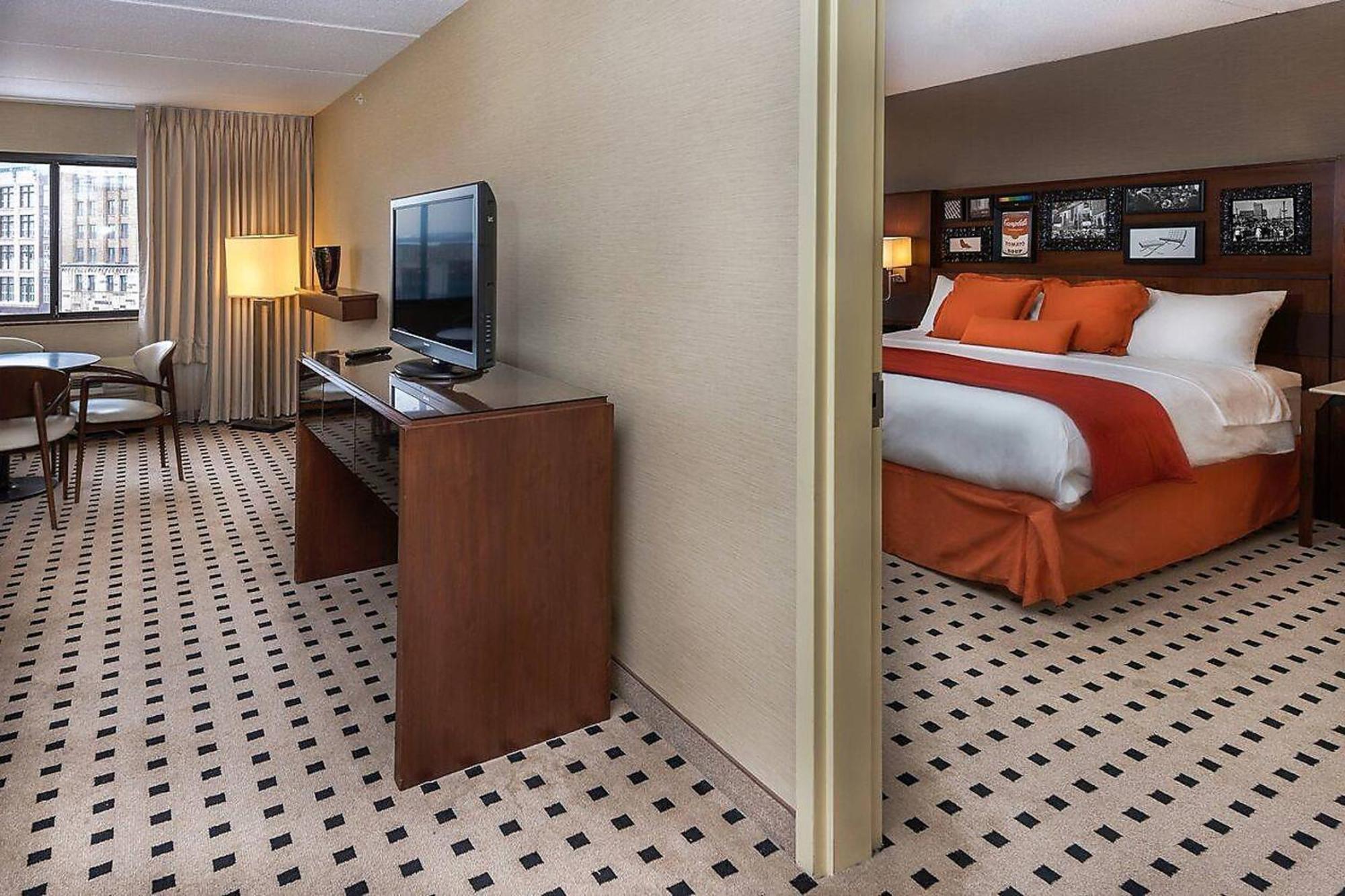 Delta Hotels By Marriott Utica Dış mekan fotoğraf