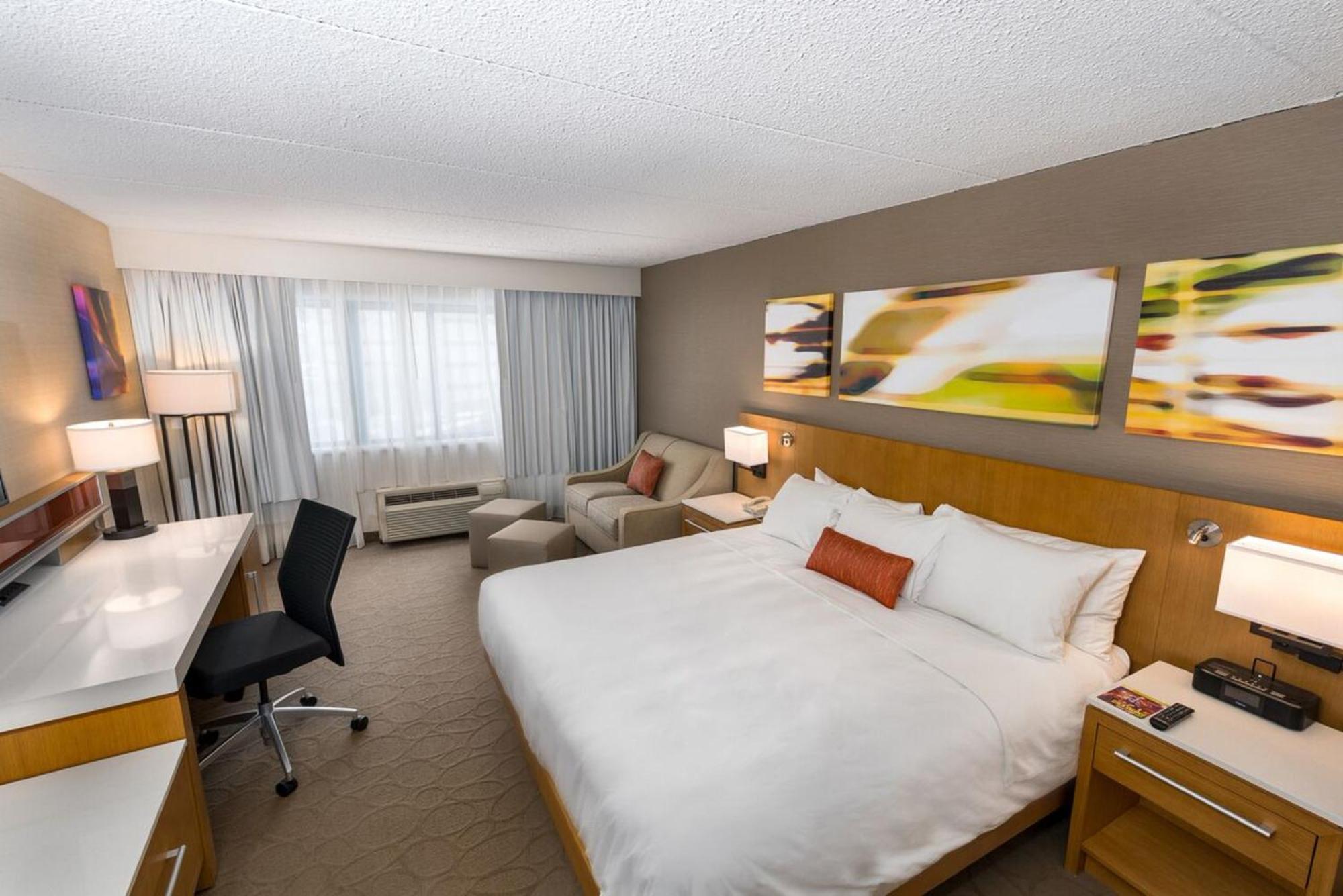 Delta Hotels By Marriott Utica Dış mekan fotoğraf